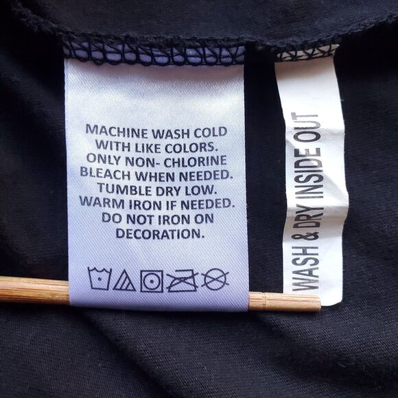 App State Mountaineers T Shirt Mens M Appalachian V Neck 100% Cotton Black NWT - Picture 9 of 16